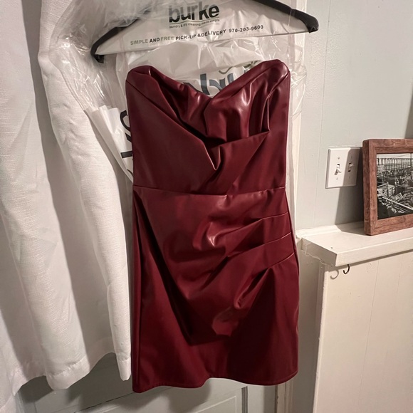 Nookie Leona mini dress in wine - Picture 5 of 6